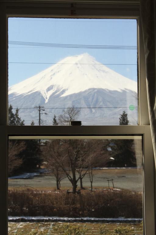 Weekend Shuffle Hotel Fujikawaguchiko Buitenkant foto